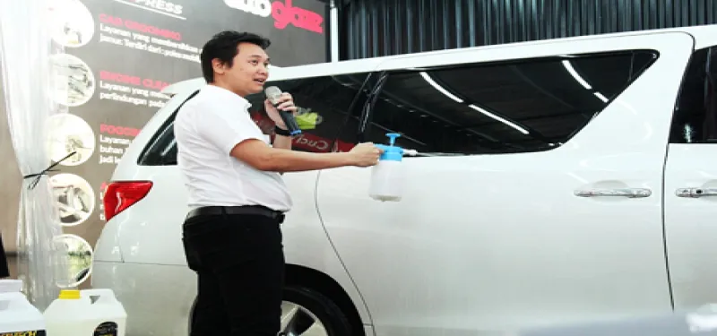 Layanan Cuci Mobil Autoglaze Hadir di SPBU Pertamina Fatmawati